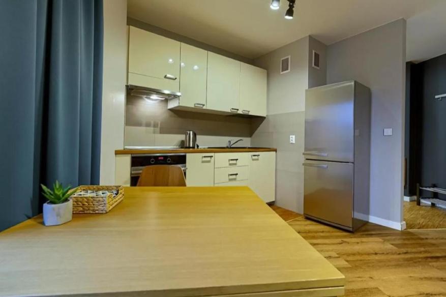 Appartement Loft Aprtament à Piła Extérieur photo