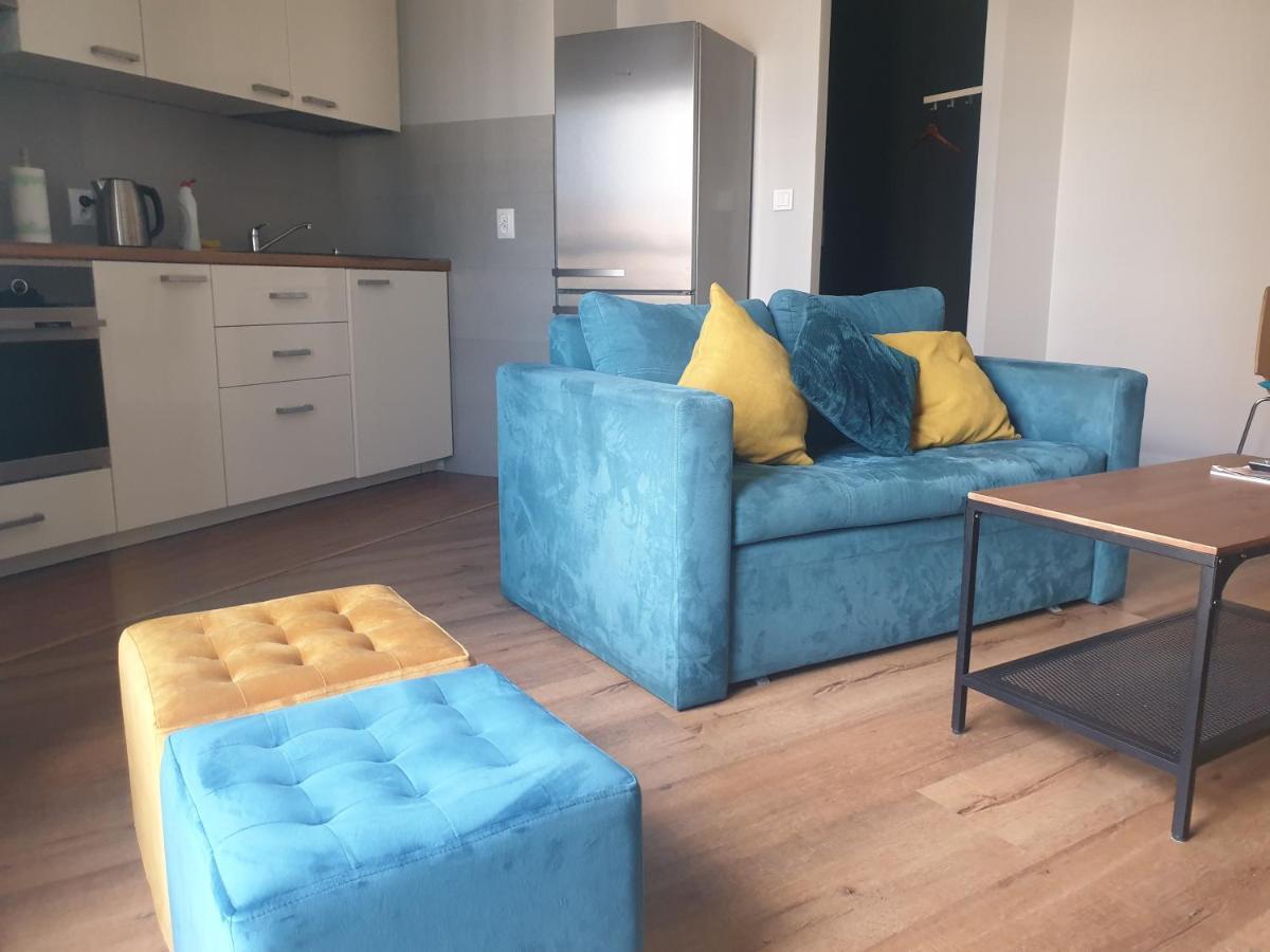 Appartement Loft Aprtament à Piła Extérieur photo